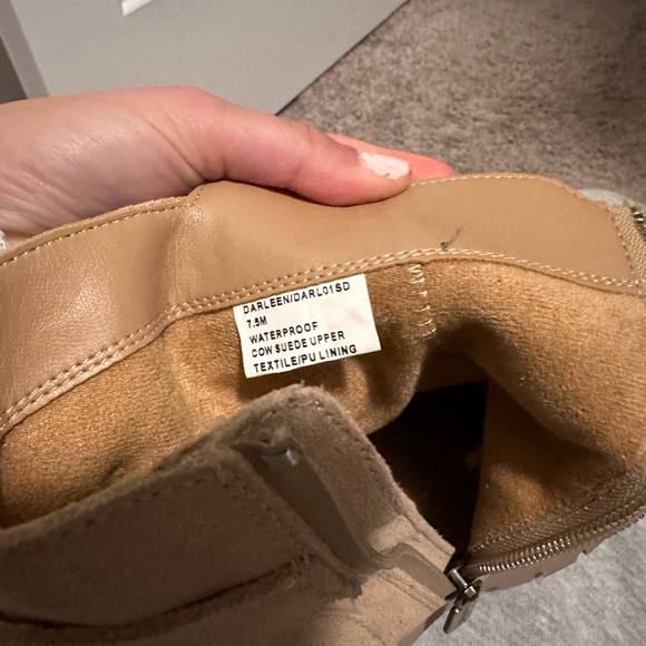 Chelsea Boots - Picture 5 of 5